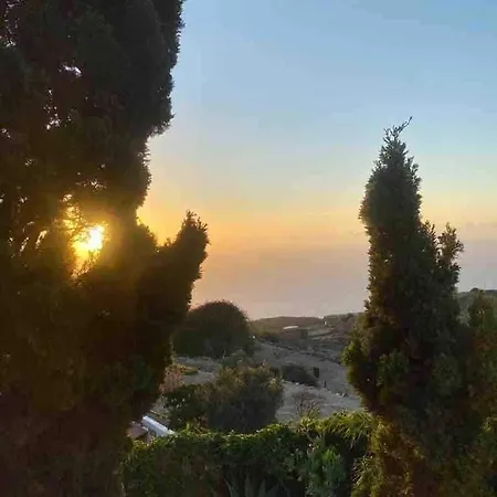 Acogedora Casa De Madera Con Piscina 別荘