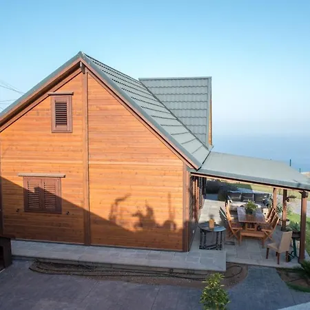 Сasa de vacaciones Acogedora Casa De Madera Con Piscina Güímar