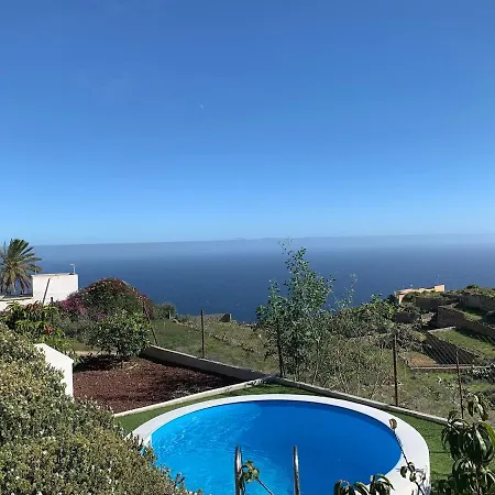 Сasa de vacaciones Acogedora Casa De Madera Con Piscina *