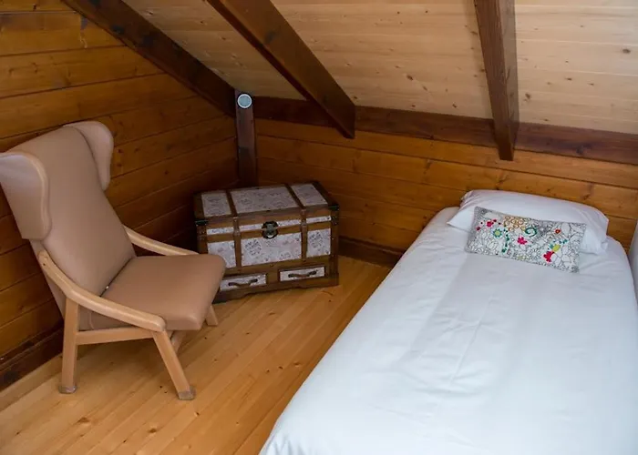 Semesterbostad Acogedora Casa De Madera Con Piscina *