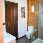 Acogedora Casa De Madera Con Piscina * غيمار